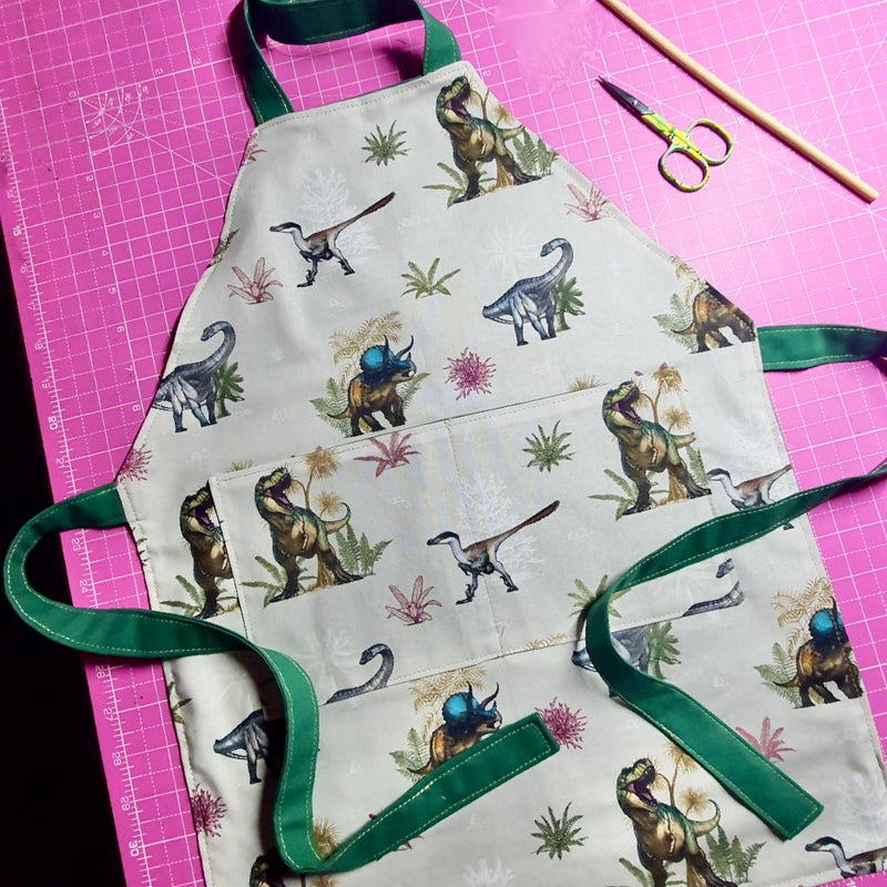Childrens Apron Tutorial (approximately age 3 - 5) by Heather