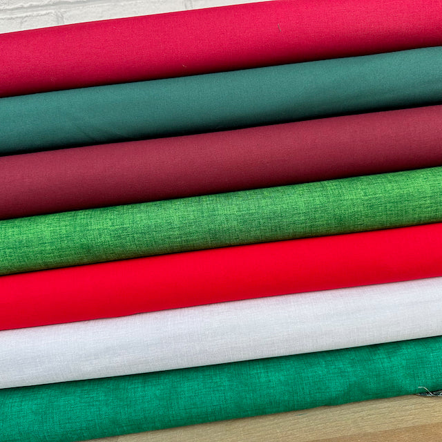 Traditional Christmas, red, green & white, 7 piece blender fat quarter bundle, 100% cotton fabric, Ideal for patchwork
