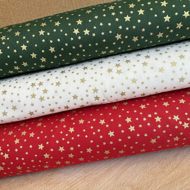Scattered Star red, green & ivory, 3 piece FAT QUATER BUNDLE - 100% cotton fabric