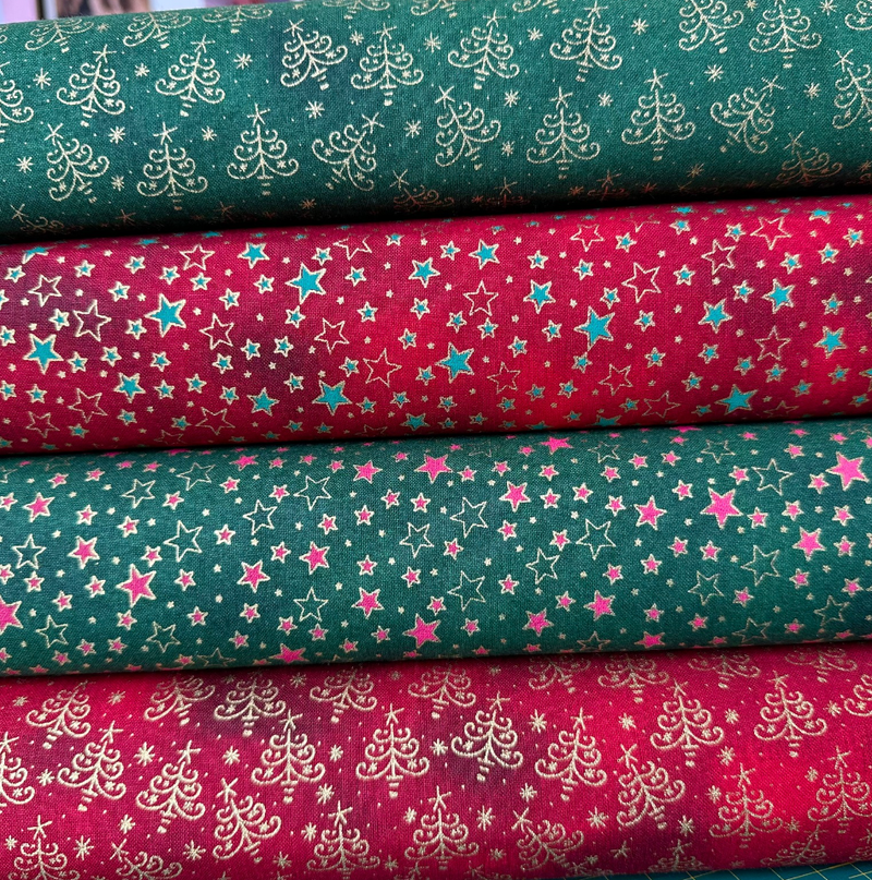 Festive Reds & Greens 4 Piece Fat quarter Bundle 100% Cotton Fabrics