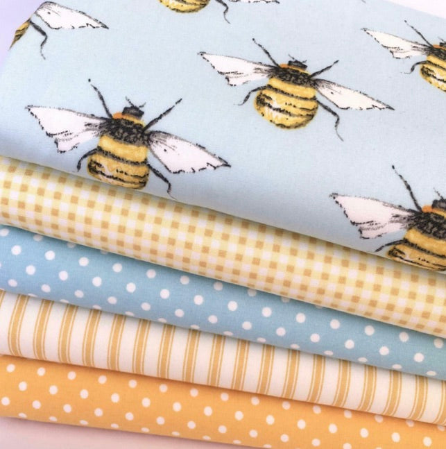 Busy Bees, Sky Blue, 5 piece, Fat Quarter Bundle, 100% Cotton Fabric, for patchwork ~