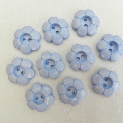 Daisy Flower Button - Baby Blue No 22