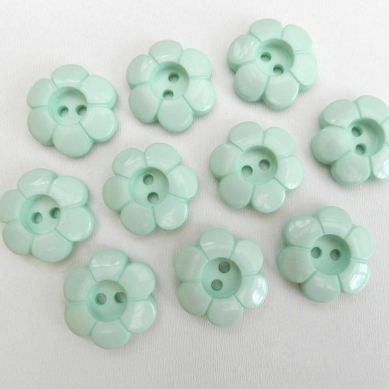Daisy Flower Button 15mm - green no 36