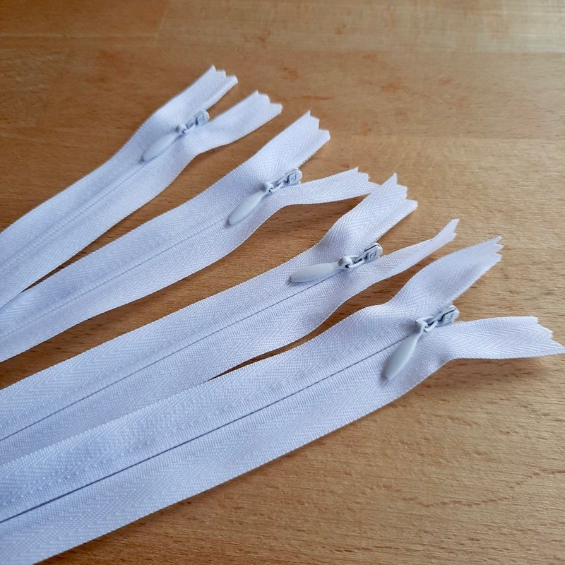 Invisible/Concealed Zip 22" - 56cm White
